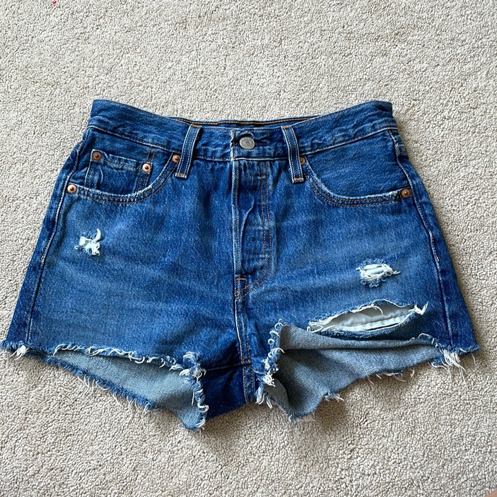 Levi’s denim shorts